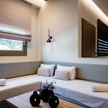 Iasmos Luxury Apartament *